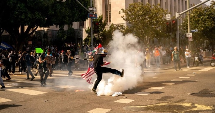 Милиони Американци се очекуваат на протестите против Трамп низ САД - Либертас