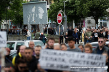 Родителите на загинатите во „Пулс“ за судењето: „63 сенки ќе ве следат – секој поглед бара правда“ - Либертас