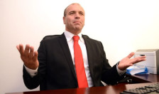 Песната посветена на Максим Димитриевски избришана од „Јутјуб“ - Либертас