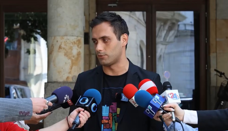 Мециновиќ ги повика гласачите на Шукова да гласаат за него во вториот круг - Либертас