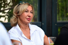 Мала е земјата и сите се познаваме и среќаваме насекаде. Мојсовска за фотографијата што ја злоупотреби Лукровски - Либертас