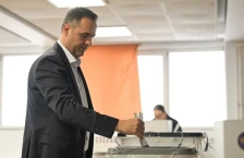 Новиот мандатар за Влада на Косово Гљаук Коњуфца е една од клучните личности на Самоопределување - Либертас