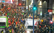 Десетици илјади во Гисен: масовни протести против новата младина на АфД - Либертас