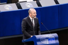 Лидерот на ЕПП повика на постепено враќање на Сиријците во нивната татковина - Либертас