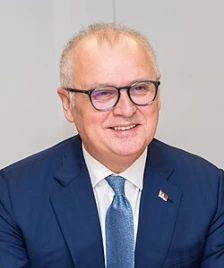 Поранешниот српски министер за градежништво, транспорт и инфраструктура Горан Весиќ сослушан во Обвинителството за организиран криминал - Либертас