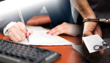 СО ЛАЖЕН СЕРТИФИКАТ ЗА АНГЛИСКИ КОНКУРИРАЛА ЗА ДИРЕКТОРКА НА УЧИЛИШТЕ- МВР ни срам ни перде после директорот на АНБ - Либертас