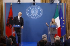 Рама: Италија може да побара од Албанија што сака и ние ќе кажеме да - Либертас