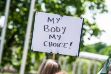 Од Амстердам до Ла Валета: Прописите на ЕУ за абортусот, и слободоумни и ограничени - Либертас