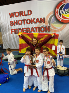 Јошитака со голем број на медали на Светското шотокан карате првенство во Софија - Либертас