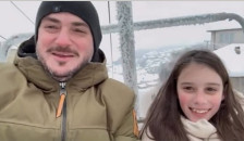 ВИДЕО: Сопругата на Андреј од ДНК објави емотивно видео од него и ќеркичката и повика на протест на „Марш на ангелите“ - Либертас