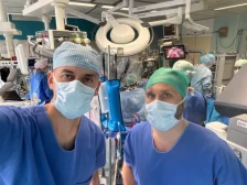 Кардиохирурзите Колев и Џелили на обука во Клиниката за кардиохирургија во Бордо, Франција - Либертас