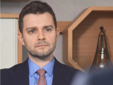 Не сме пуштиле ниту учебник ниту документ на амин во Софија – му одговори Муцунски на пратеникот Исмаил - Либертас