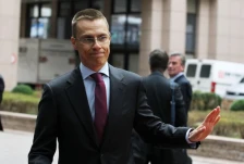 Александар Стуб: Неверојатно е да се случи прекин на огнот во Украина пред пролетта следната година - Либертас