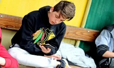 Тинејџери поднесоа тужба пред Врховниот суд против забраната за социјалните медиуми во Австралија - Либертас