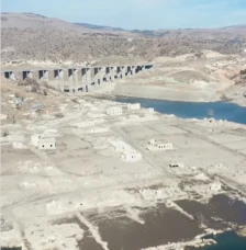 Езерото Каракурт во Источна Турција пресуши, се појави потопено село од 2020 година - Либертас