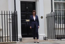 Телеграф: Рејчел Ривс планира да воведе нов данок на имоти со висока вредност - Либертас