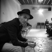 Веле вели ем говори, лажги со опашки - Либертас