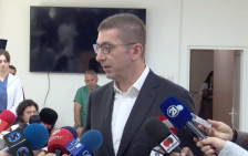 Мицкоски за случајот на Јанкуловска во Стразбур „удри“ по Кацарска.Во “тенк“и ги нарушила човековите права, а сега барала повисоки плати за нив а удирала по пензионерите - Либертас