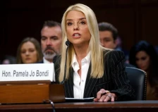 Американската државна обвинителка Пам Бонди бара истраги за екстремистичките групи во САД - Либертас