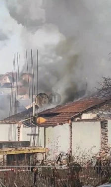 Изгоре куќа во пожар во Неготино - Либертас