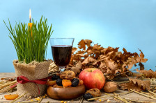 Римокатолиците и дел од православните го слават Раѓањето Христово – Божик - Либертас