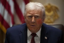 Трамп ја нарече „непријатна“ казната од ЕУ за „Икс“ на Маск; закани за нови царини кон Канада и Мексико - Либертас