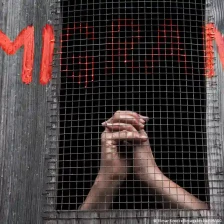 Заради мигрантите се бара ревизија на ЕКЧП - Либертас