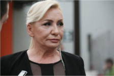 Весна Змијанац заврши во болница – и се вкочани цела лева страна - Либертас