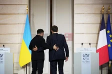 Макрон: Мировниот план може да биде склучен само со одобрение на Зеленски и Европа - Либертас