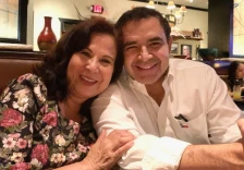 Трамп го помилува демократскиот конгресмен од Тексас, Хенри Куелар, и неговата сопруга, обвинети за примање поткуп - Либертас