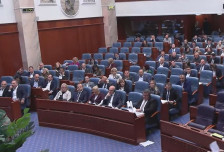 Собранието изгласа формирање Анкетна комисија што ќе ги разгледува трагедиите во Кочани, модуларната болница, „Дурмо турс“ и „Беса транс“ - Либертас