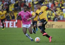 Убиен поранешниот еквадорски репрезентативец Пинеида - Либертас