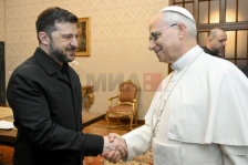 Средба на Зеленски со папата Лав Четиринаесетти, Ватикан бара дијалог за мир во Украина - Либертас