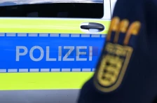 Патник на аеродромот во Франкфурт имал над 11.000 дијаманти во рачниот багаж - Либертас