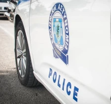 Силна експлозија пред филијала на банка во Солун - Либертас