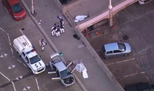 Седум мажи со идеолошки врски со таткото и синот од Бонди уапсени во предградие на Сиднеј - Либертас