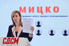 (ВИДЕО+ДОКУМЕНТИ) Кузеска - АКТ објави нова бомба: Фирма со тројца вработени добила 1,2 милиони евра за два месеци - Либертас