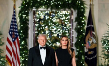 Трамп ја дочека 2026 година во Мар-а-Лаго со аукција на портрет на Исус вреден 2,75 милиони долари - Либертас