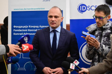 (ВИДЕО) Филипче: Поддршка за протестот на работниците, платите за време на СДСМ драстично пораснаа - Либертас