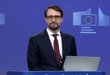 Ламерт: ЕК е посветена на проблемот на транспортните оператори и работи на него при подготовката на новата визна стратегија - Либертас