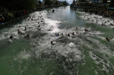 Православните верници го слават Богојавление-Водици - Либертас