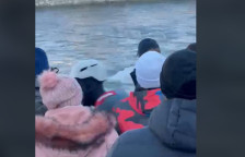 Опасно: Спасувачите едвај го извадија од водите на Вардар во Скопје - Либертас