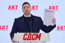 (ВИДЕО) Фрчкоски: АКТ објави нова бомба: 51 тендер и 16 милиони евра за омилена фирма на ВМРО - Либертас