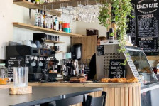 „Ќе останеме без работа“ - дуќанџиите алармираат за последиците од Законот за заштита од пушење - Либертас