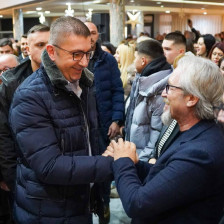 4њуз: Раскол во „Влен“? Министерот Фатмир Лимани „пребега“ кај ВМРО-ДПМНЕ – наместо на координација, отиде на нивна забава - Либертас