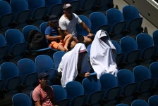 Австралија Опен: Петчасовен прекин поради високите температура - Либертас