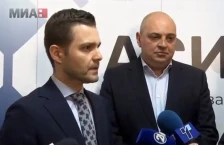 Муцунски: Одлуката на САД за визниот режим е само за иселеничките визи, не и за другите - Либертас