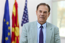 Народот гласа - ѓаволот брои! - Либертас