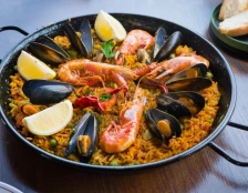 Паелја – медитеранска класика со морски плодови - Либертас