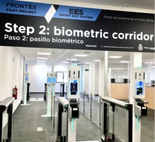 ЕЕС системот им предизвика значителна непријатност на патниците, тврдат европските аеродроми - Либертас